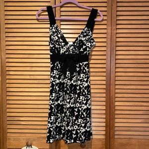 Body central black and off white flower dress